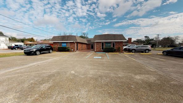 8451 State Rte 23, Belle Chasse, LA 70037